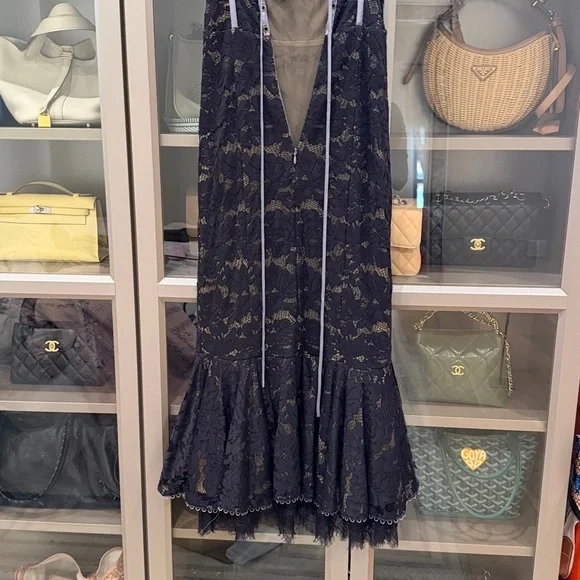 V. Chapman Naomi Stretch Lace Dress - Picture 6 of 7